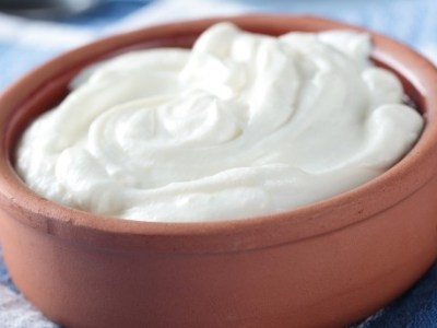 Frozen Yogurt, Fresh Strawberries and Seasonal Flavour Round Up